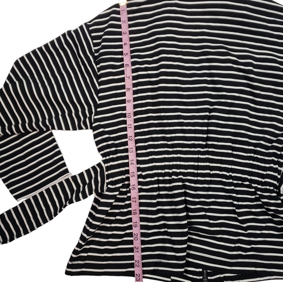 Chicos Black White Striped Jacket Size 0 US 4 SMALL Full Zip Belted Lightweight - Picture 12 of 14